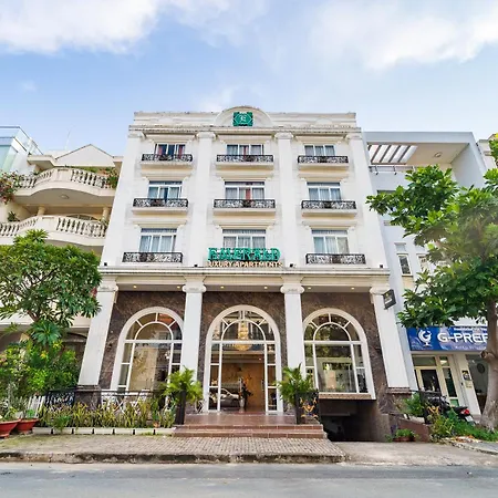 Collection O Emerald Luxury Apartment - Near Secc